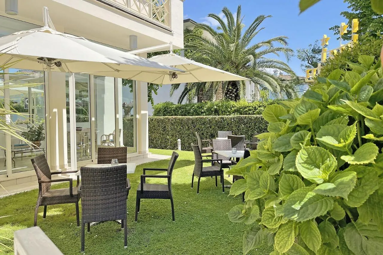 Hotel Pigalle Forte dei Marmi Italy